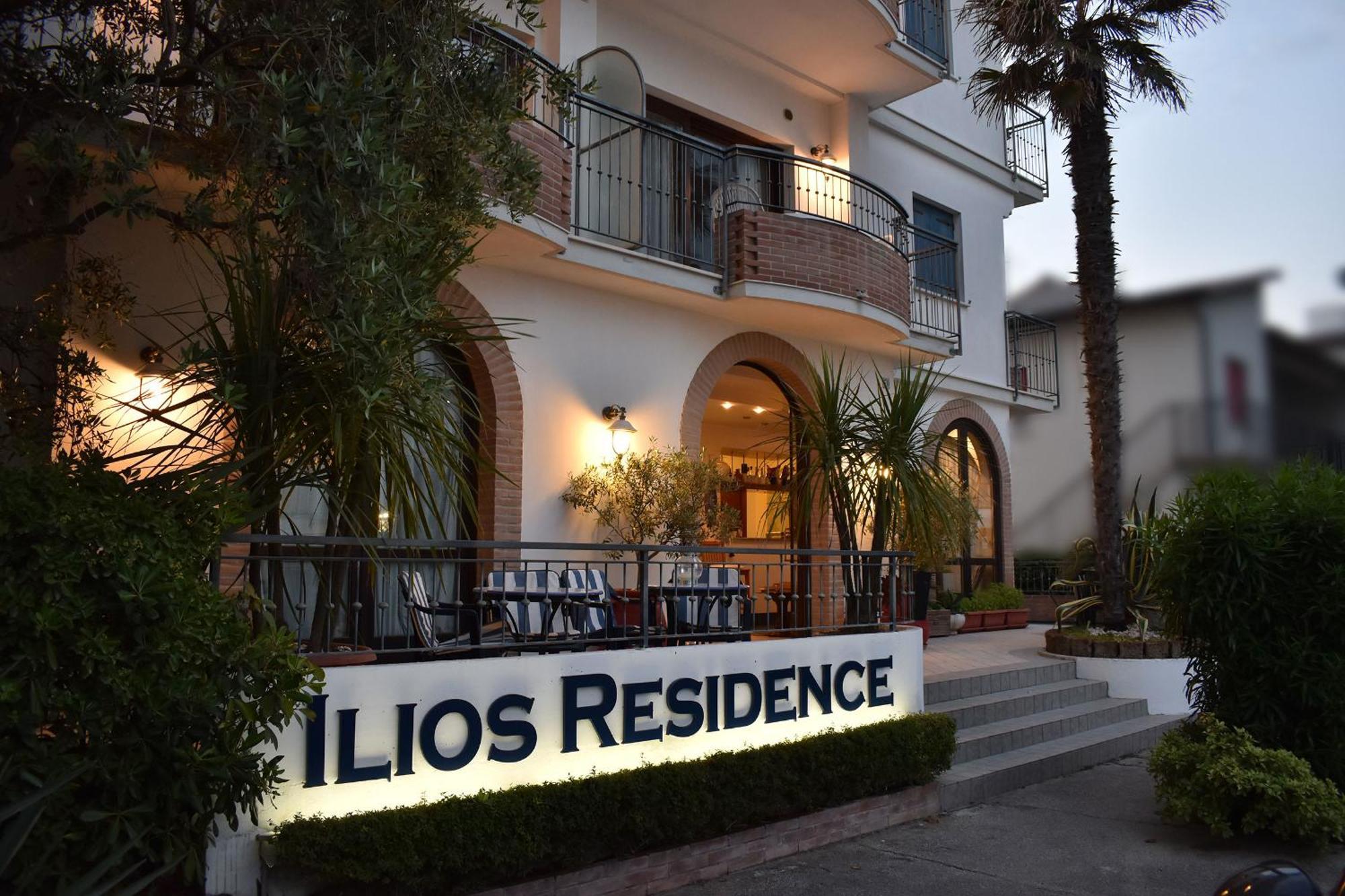לידו די ג'סולו Ilios Residence מראה חיצוני תמונה